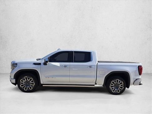Used 2024 GMC Sierra 1500 Denali Ultimate image 8