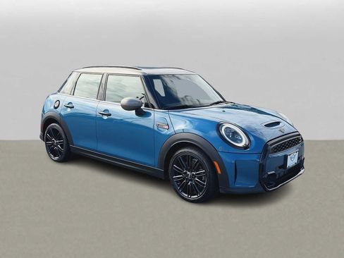 Used 2023 MINI Cooper S FWD image 2