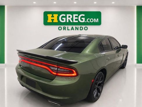 Used 2022 Dodge Charger SXT w/ Blacktop Package RWD image 6