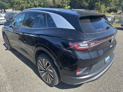 Used 2023 Volkswagen ID.4 Pro S Plus image 5