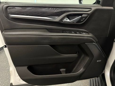 Used 2021 GMC Yukon Denali w/ Denali Premium Package image 10