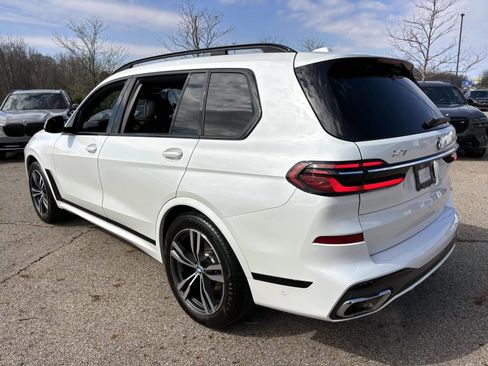 Used 2023 BMW X7 xDrive40i w/ M Sport Package image 7