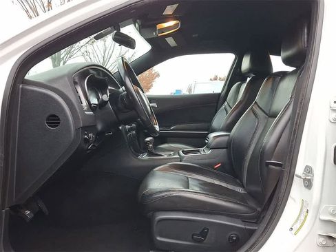Used 2020 Dodge Charger SXT w/ Leather Interior Group image 11