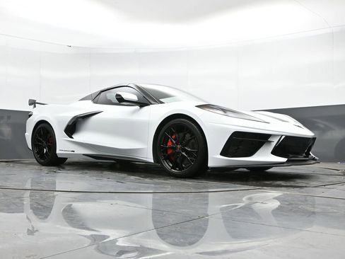 Used 2023 Chevrolet Corvette Stingray Premium Conv w/ Z51 Performance Package RWD image 45