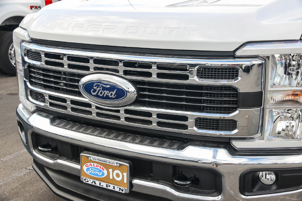 New 2025 Ford F550 2WD Regular Cab Super Duty image 12