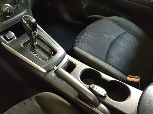 Used 2019 Nissan Sentra SV FWD image 26