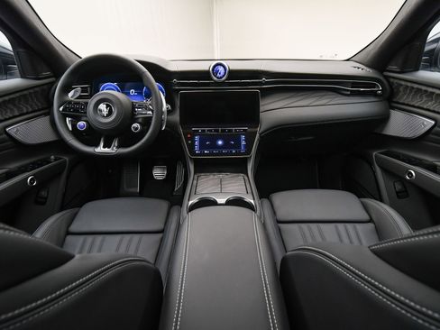 New 2025 Maserati Grecale Modena AWD/4WD image 13
