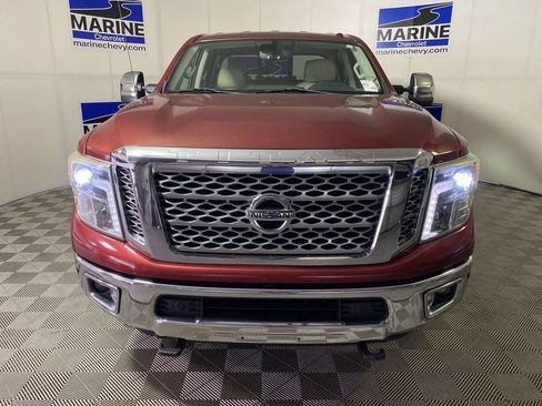 Used 2017 Nissan Titan SL AWD/4WD image 15