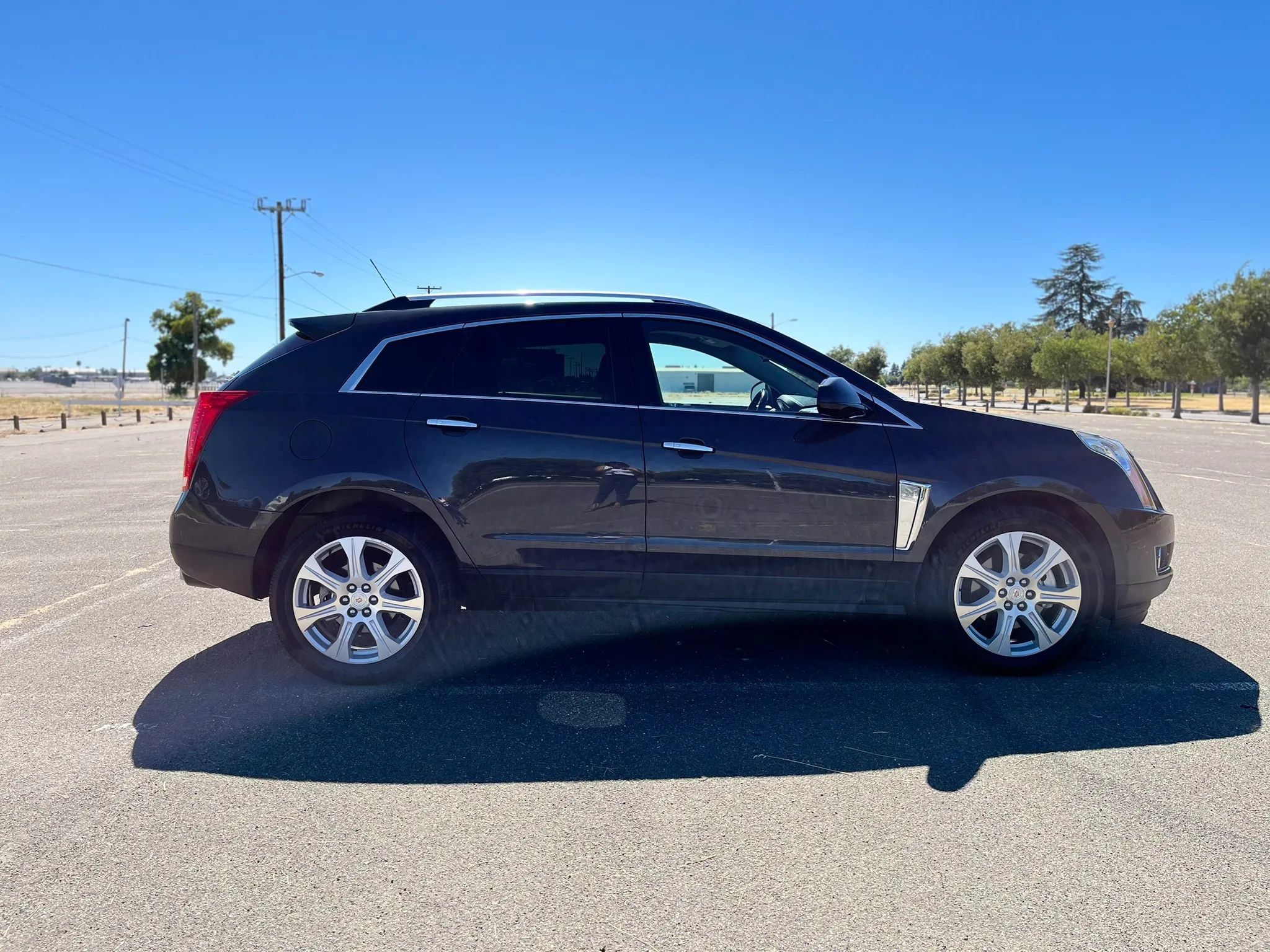 Used 2015 Cadillac SRX Performance w/ Driver Awareness Package AWD/4WD image 4