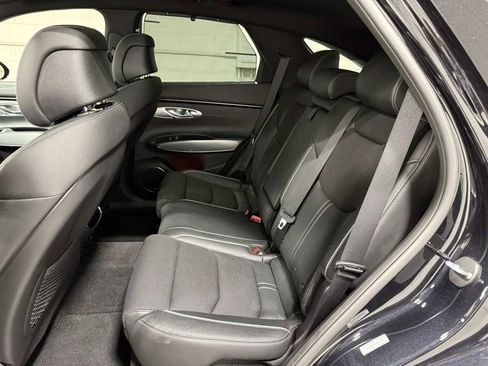 Used 2022 Genesis GV70 2.5T w/ Sport Prestige Package image 19