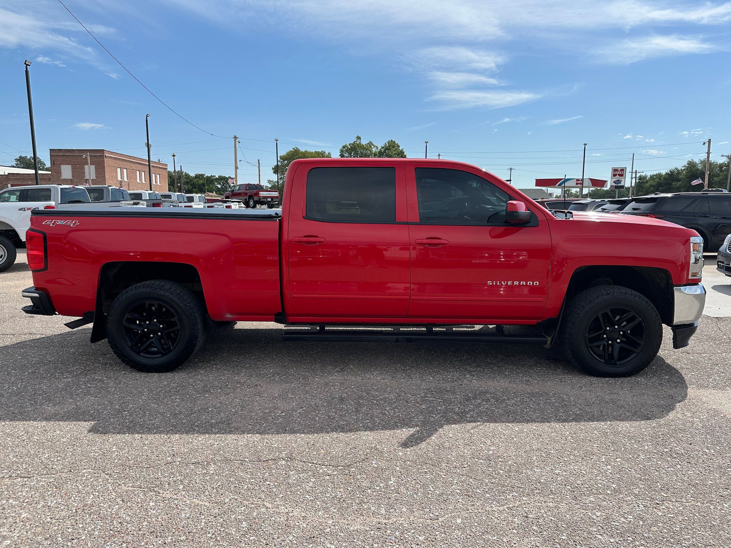 Used 2017 Chevrolet Silverado 1500 LT w/ All Star Edition AWD/4WD image 7