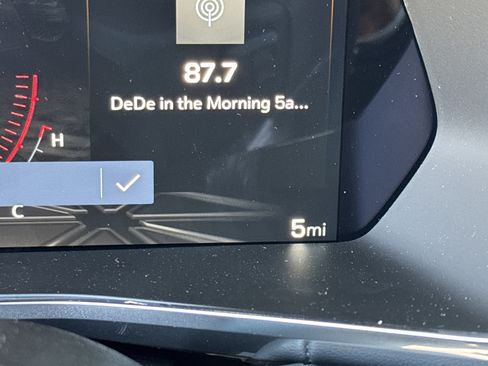 New 2026 GMC Canyon Elevation w/ Convenience Package image 21