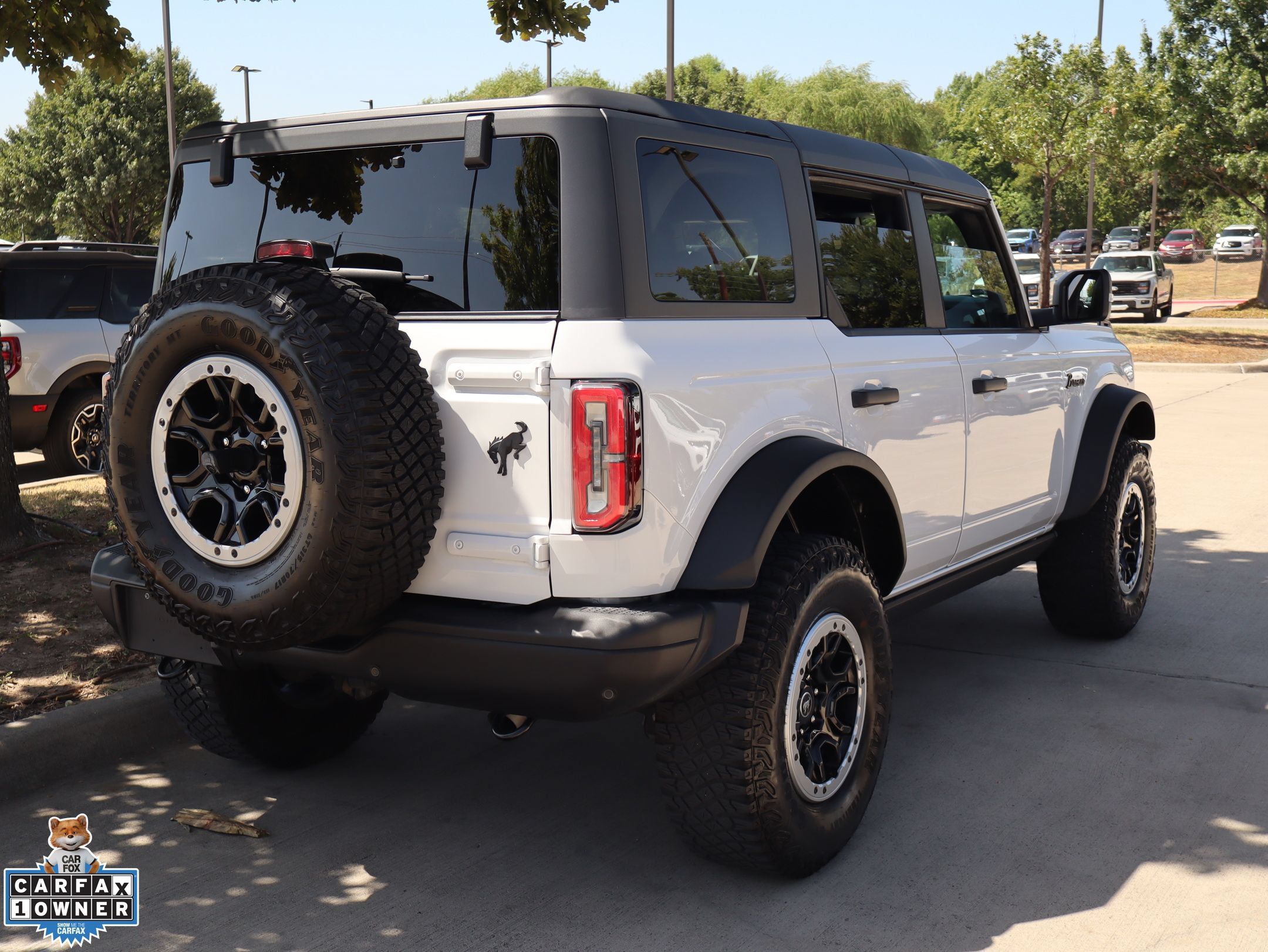 Used 2023 Ford Bronco Badlands w/ Sasquatch Package AWD/4WD image 3