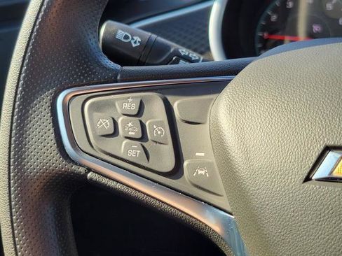 Used 2025 Chevrolet Malibu LT FWD image 13