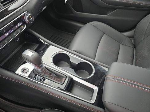 New 2025 Nissan Altima 2.5 SR w/ SR Premium Package image 24