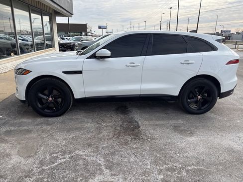 Used 2023 Jaguar F-PACE S image 2