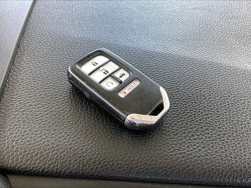 Used 2018 Honda Civic EX image 32
