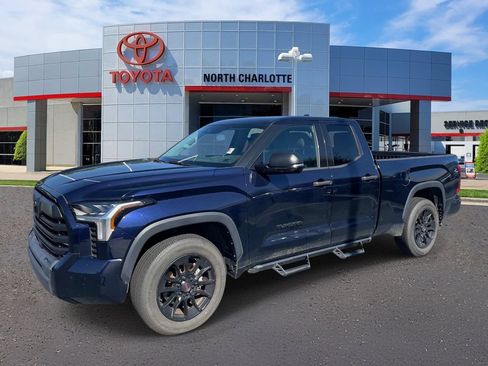 Used 2022 Toyota Tundra SR5 w/ SR5 Convenience Package RWD image 5