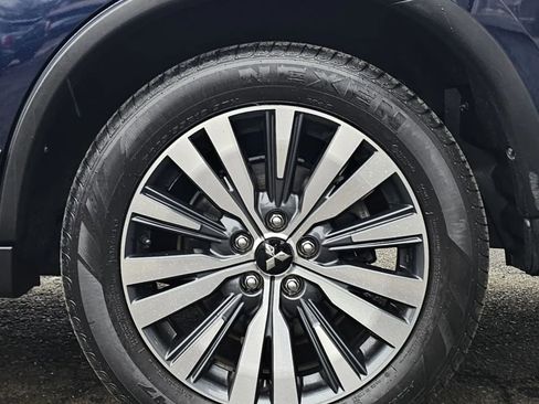 Used 2020 Mitsubishi Outlander LE image 6