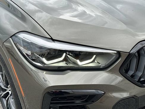 Used 2022 BMW X6 xDrive40i w/ M Sport Package AWD/4WD image 36