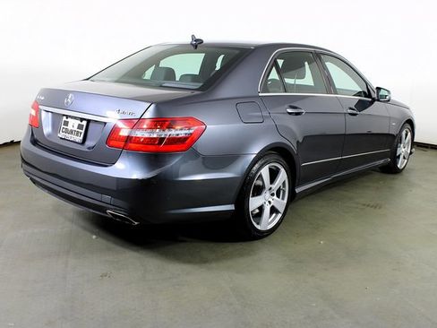 Used 2012 Mercedes-Benz E 350 4MATIC Sedan image 7