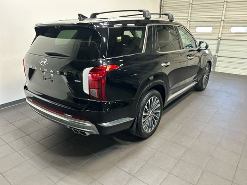 Used 2024 Hyundai Palisade Calligraphy AWD/4WD image 3
