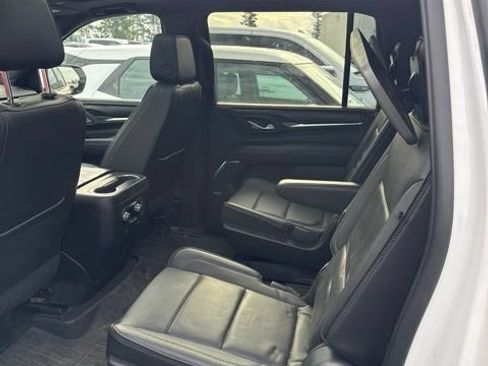 Used 2021 GMC Yukon XL Denali AWD/4WD image 10
