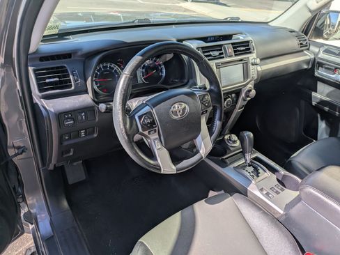 Used 2018 Toyota 4Runner SR5 Premium AWD/4WD image 16