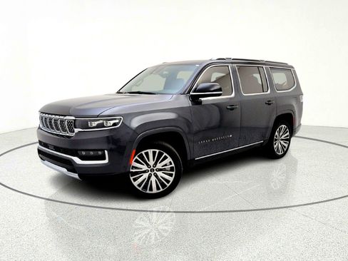 Used 2023 Jeep Grand Wagoneer Series III image 1