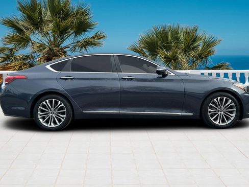 Used 2015 Hyundai Genesis 3.8 image 3