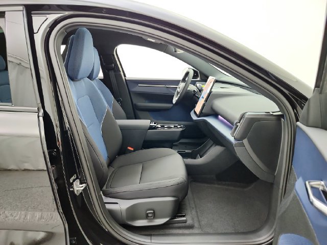 New 2026 Volvo EX30 Plus w/ Protection Package AWD/4WD image 18