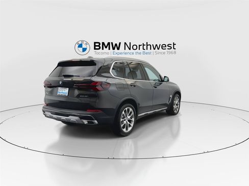 New 2026 BMW X5 xDrive40i w/ Climate Comfort Package AWD/4WD image 3