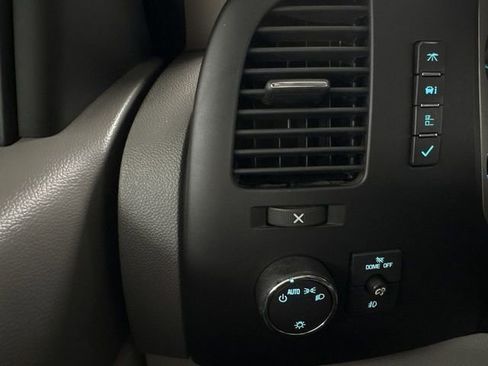 Used 2013 Chevrolet Silverado 2500 LT w/ Interior Plus Package image 38