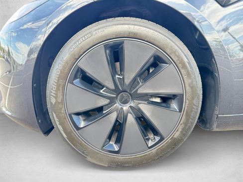Used 2024 Tesla Model 3 Long Range AWD/4WD image 9