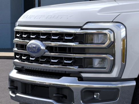 New 2026 Ford F250 Lariat w/ FX4 Off-Road Package image 17