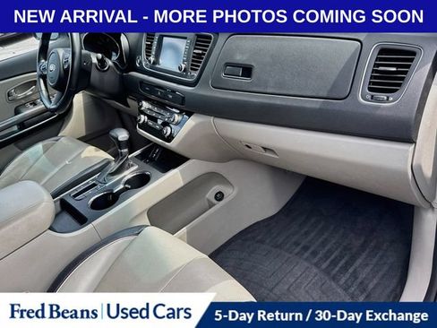 Used 2020 Kia Sedona EX FWD image 11