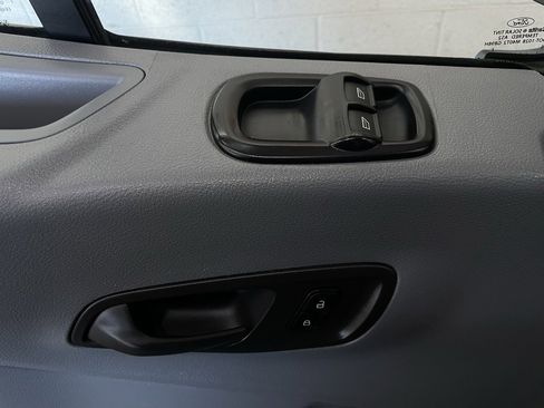 Used 2016 Ford Transit 150 XL image 18