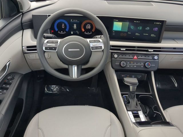 New 2025 Hyundai Tucson SE FWD image 16
