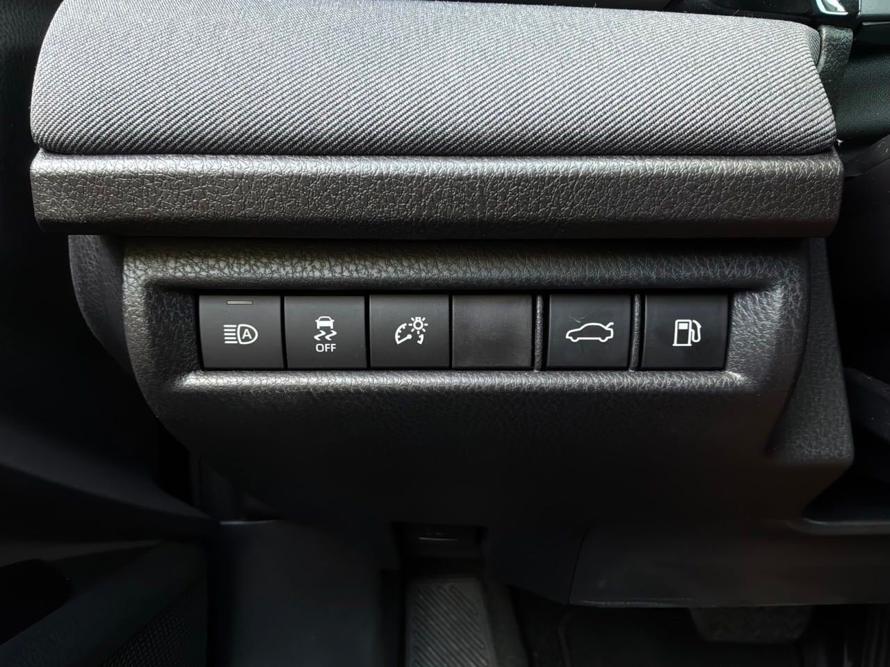 Used 2026 Toyota Camry LE FWD image 24