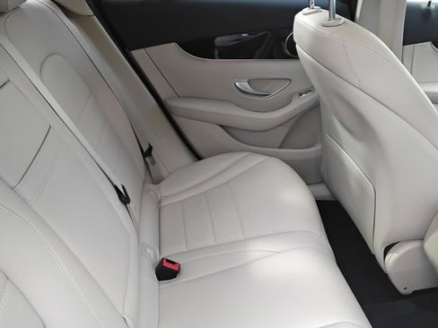 Used 2022 Mercedes-Benz GLC 300 image 25