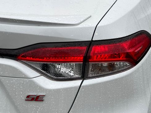 Used 2022 Toyota Corolla SE image 17