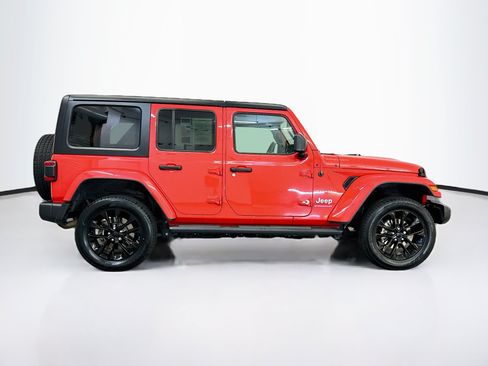 Used 2023 Jeep Wrangler Unlimited Sahara AWD/4WD image 10