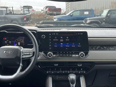 Used 2024 Chevrolet Colorado ZR2 w/ Technology Package image 29