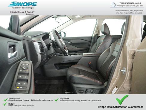 Used 2025 Nissan Rogue SV AWD/4WD image 12