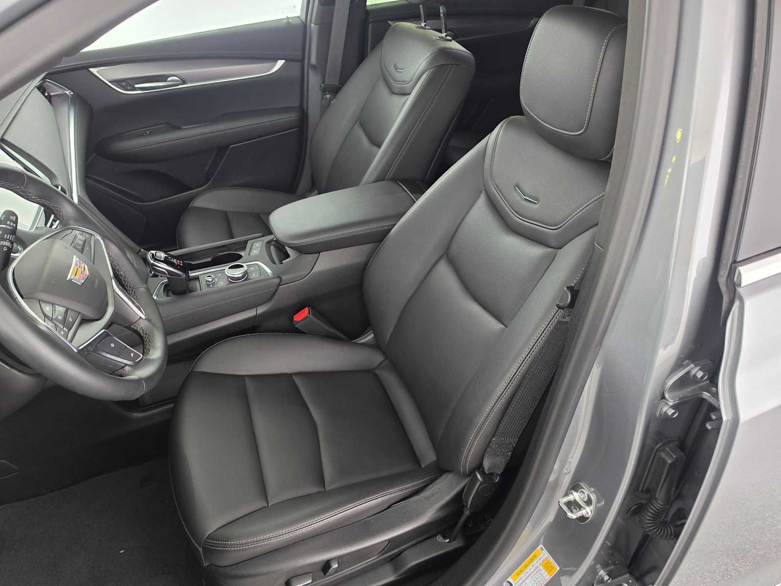 Used 2026 Cadillac XT5 Luxury w/ LPO, Floor Liner Package AWD/4WD image 21