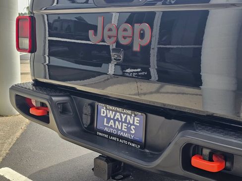 Used 2021 Jeep Gladiator Mojave w/ Cold Weather Group AWD/4WD image 14
