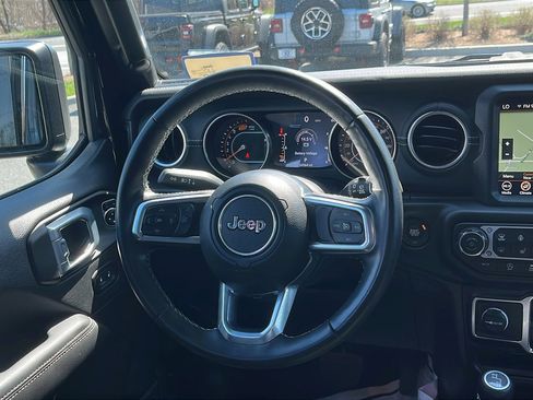 Used 2023 Jeep Wrangler Unlimited Sahara w/ Cold Weather Group AWD/4WD image 22