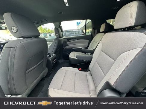 New 2026 Chevrolet Traverse LT FWD image 25