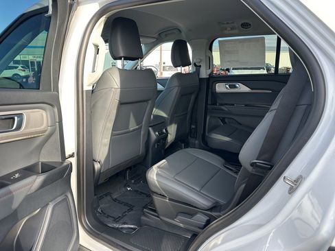 New 2026 Ford Explorer Active w/ Active Comfort Package image 20
