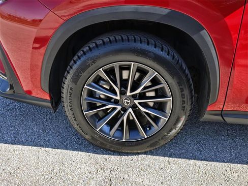Used 2024 Lexus NX 250 FWD image 9